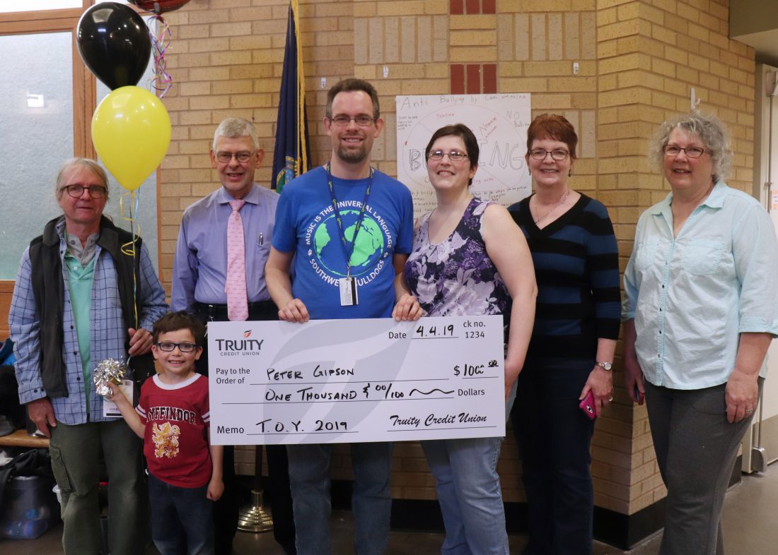 Sunflower music teacher named Lawrence school district’s Elementary